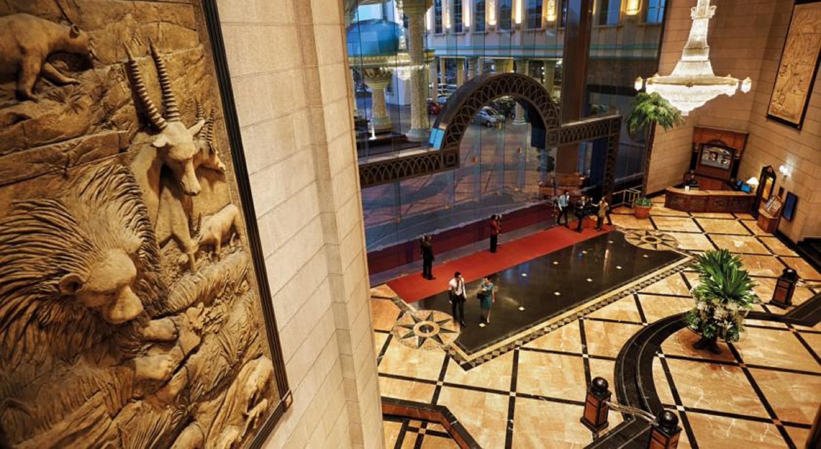 Sunway Resort Hotel Петалинг Джая Екстериор снимка The lobby of the Taj Mahal Palace