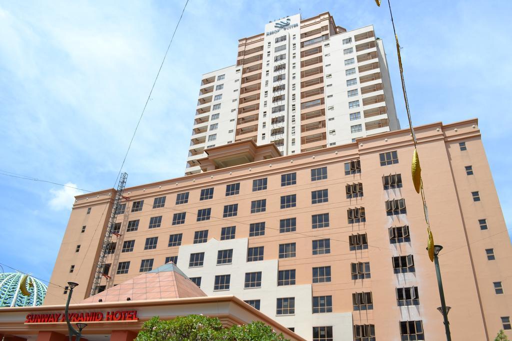 Sunway Resort Hotel Петалинг Джая Екстериор снимка Hotel's main building