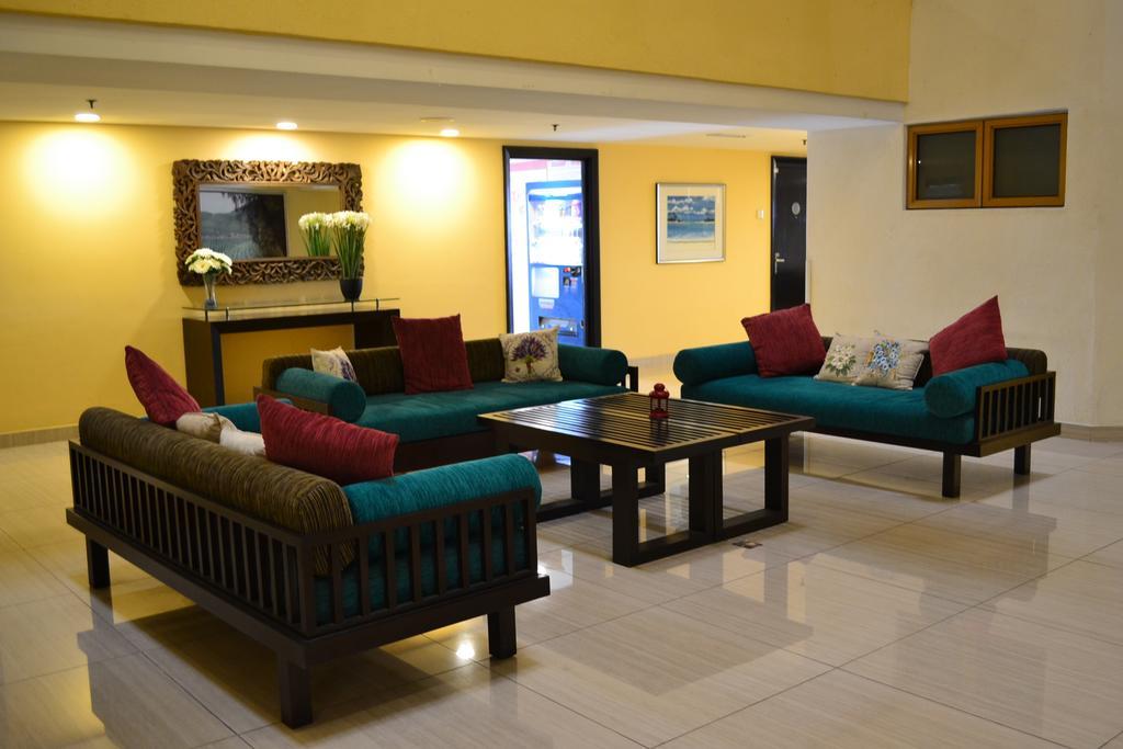 Sunway Resort Hotel Петалинг Джая Екстериор снимка The lobby of the hotel