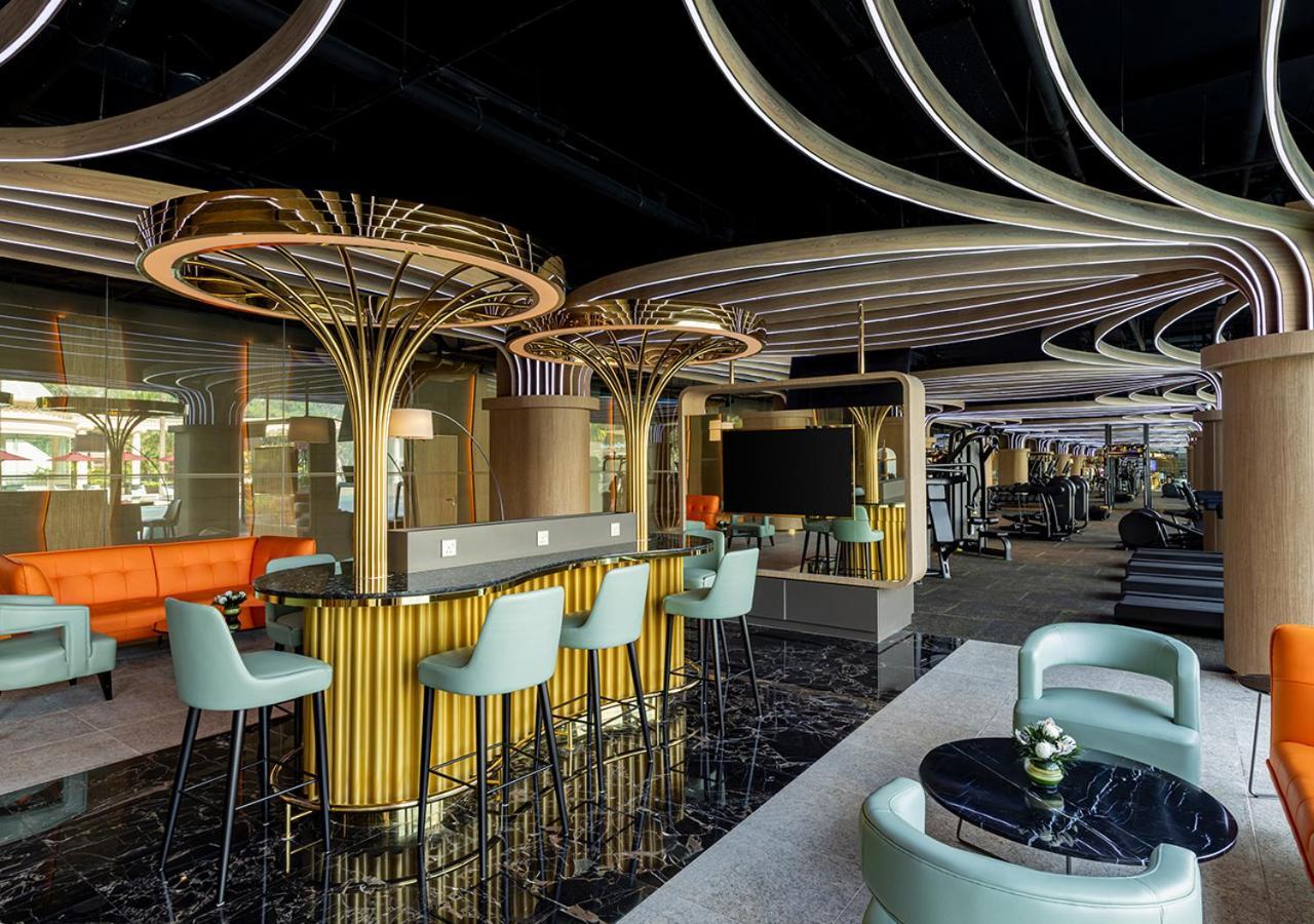 Sunway Resort Hotel Петалинг Джая Екстериор снимка The lounge at the airport