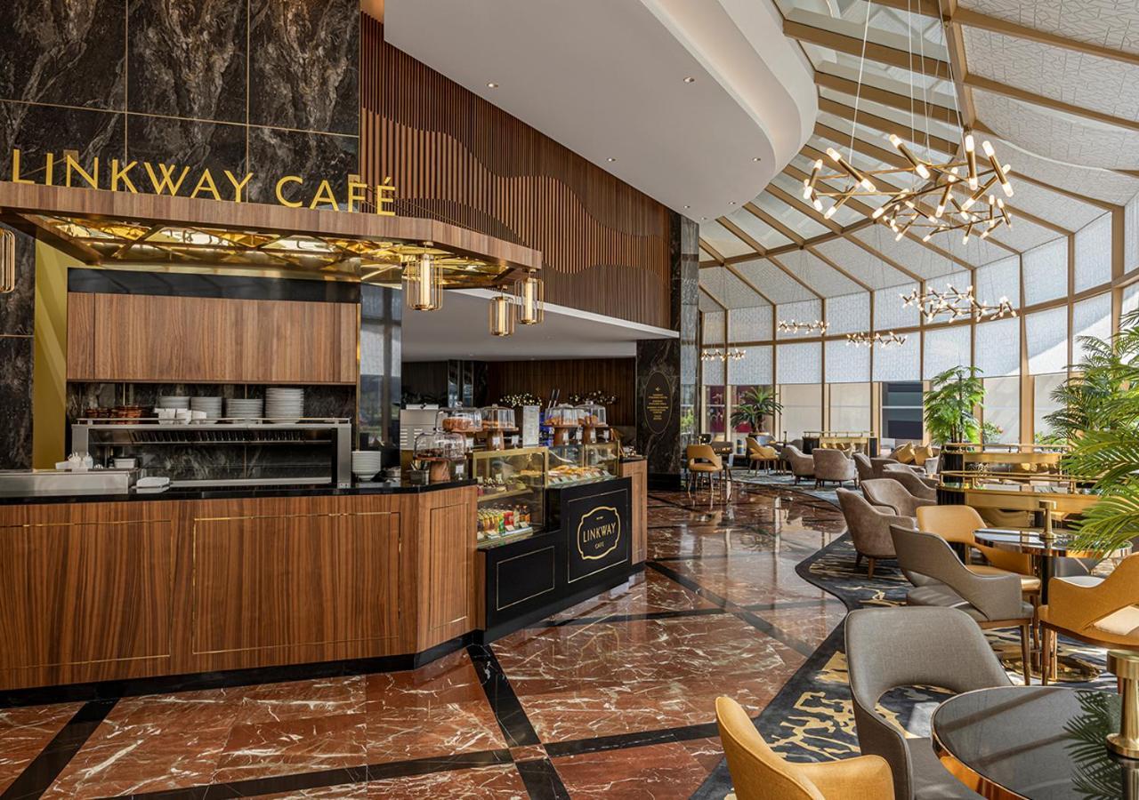 Sunway Resort Hotel Петалинг Джая Екстериор снимка The Skyway Cafe
