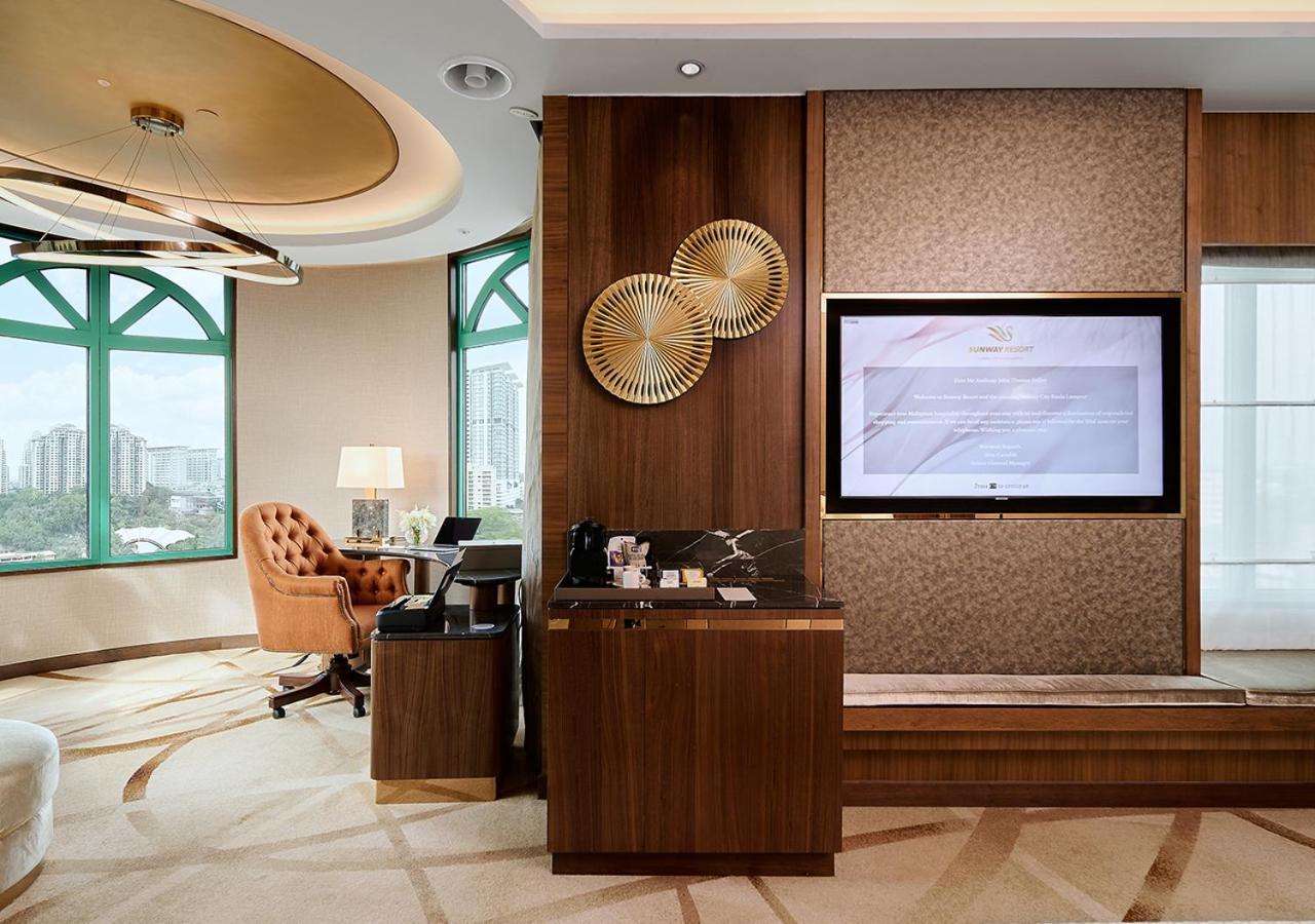 Sunway Resort Hotel Петалинг Джая Екстериор снимка The office of the Chairman